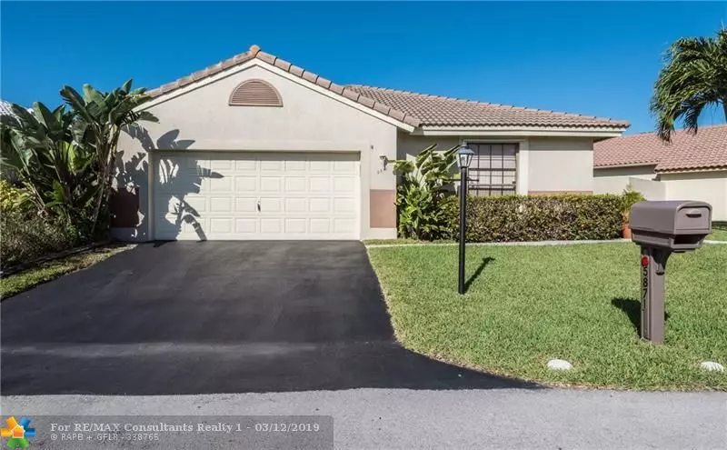 5871 Brighton Ln, Davie, FL 33331