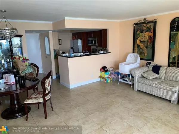 Hallandale, FL 33009,3180 S Ocean Dr  #1102