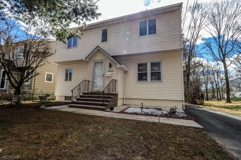Westfield Town, NJ 07090,1620 SUMMIT AVE