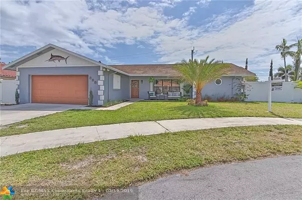 888 SE 13th St,  Deerfield Beach,  FL 33441