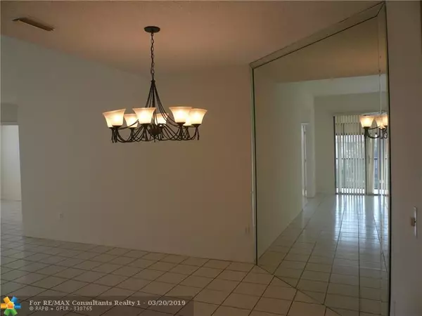 Coconut Creek, FL 33073,4151 Coral Tree Cir  #355