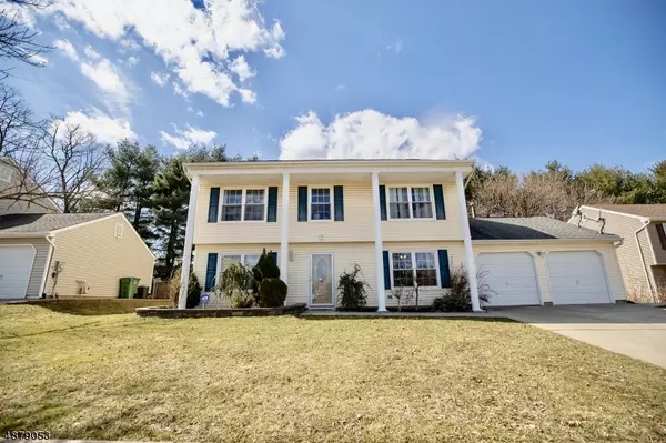 14 FIRETHORN DR, Edison Twp., NJ 08820