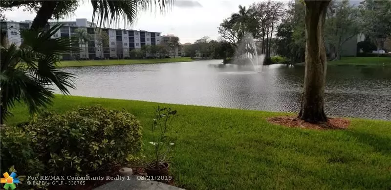 Pompano Beach, FL 33069,2240 N Cypress Bend Dr  #103