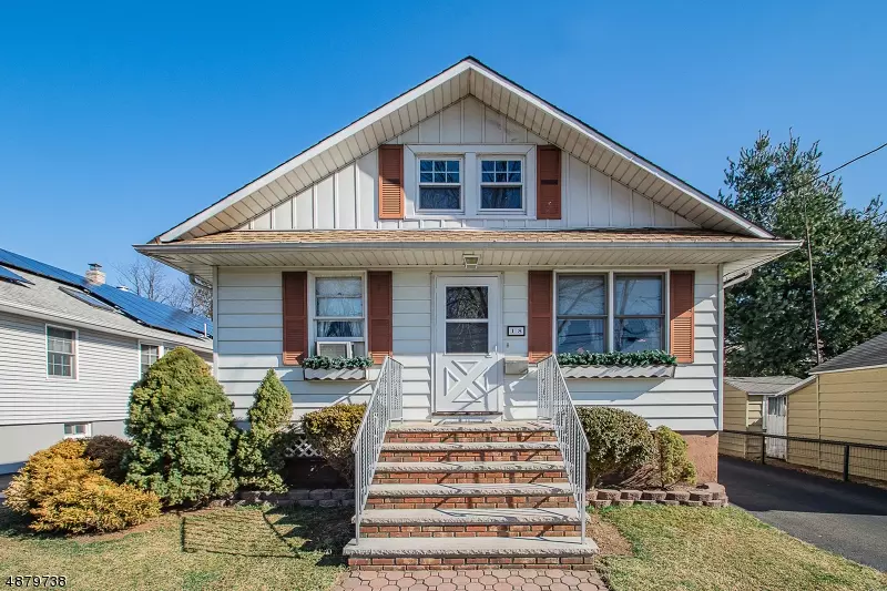 18 DIVISION ST, Hawthorne Boro, NJ 07506