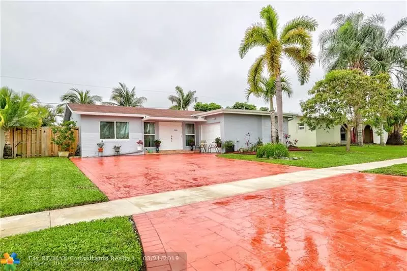 9590 NW 24th Ct, Sunrise, FL 33322