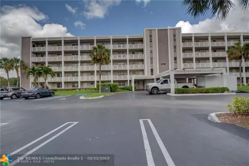 Coral Springs, FL 33071,8735 Ramblewood Dr  #312