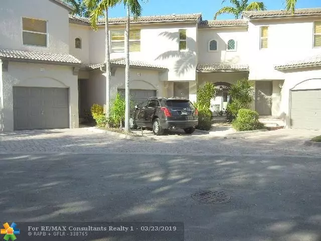 1900 Oceanwalk Ln  #119, Lauderdale By The Sea, FL 33062