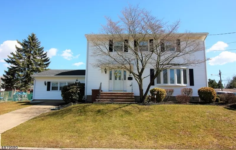 5 BERNADINE ST, Sayreville Boro, NJ 08872