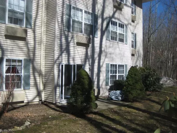 West Milford Twp., NJ 07480,6101 RICHMOND RD #101