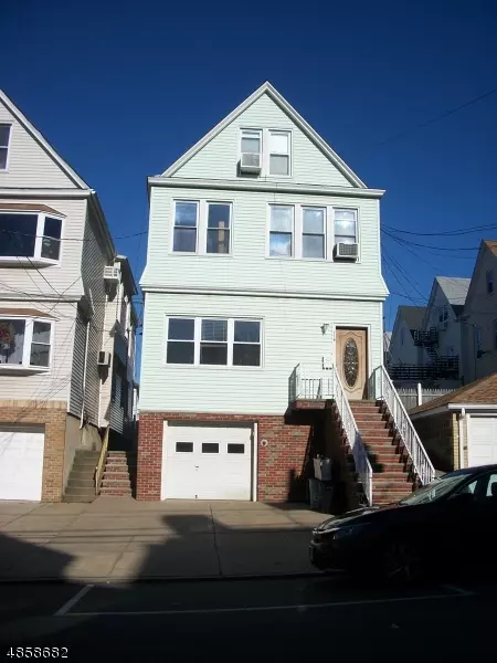 119 W 29TH ST, Bayonne City, NJ 07002