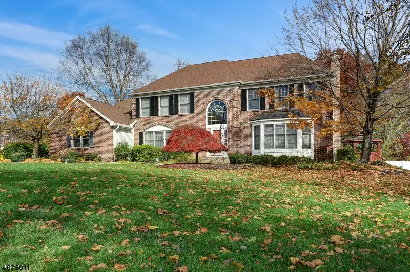 Lawrence Twp., NJ 08648,2 HEDGE ROW CT