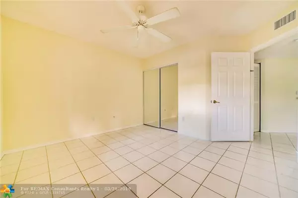 Tamarac, FL 33321,9539 Weldon Cir  #203