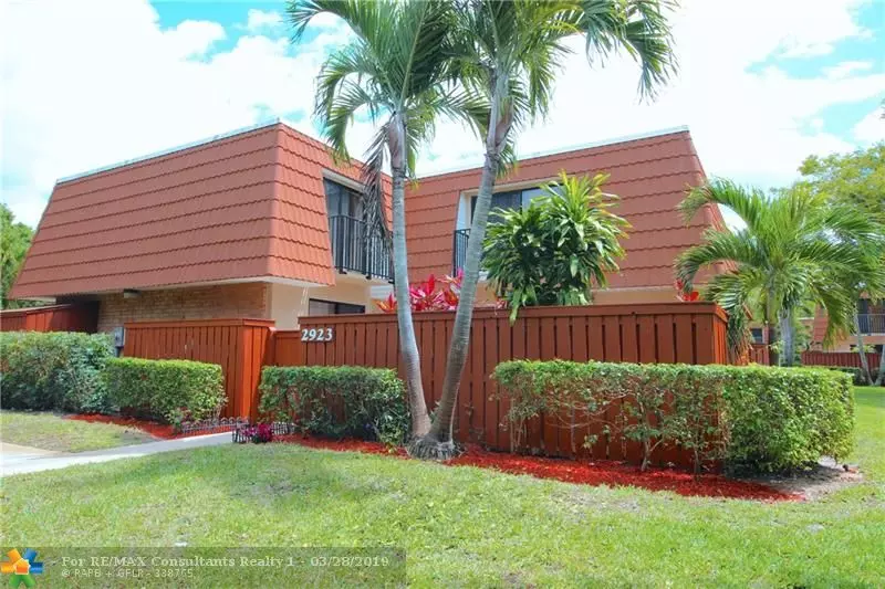 2923 Waterford Dr  #2923, Deerfield Beach, FL 33442