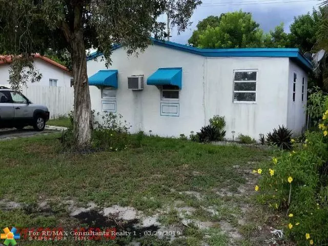 1320 NW 69, Hollywood, FL 33024