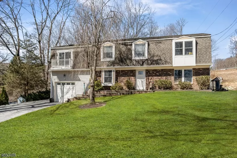 5 JEAN ST, Vernon Twp., NJ 07462