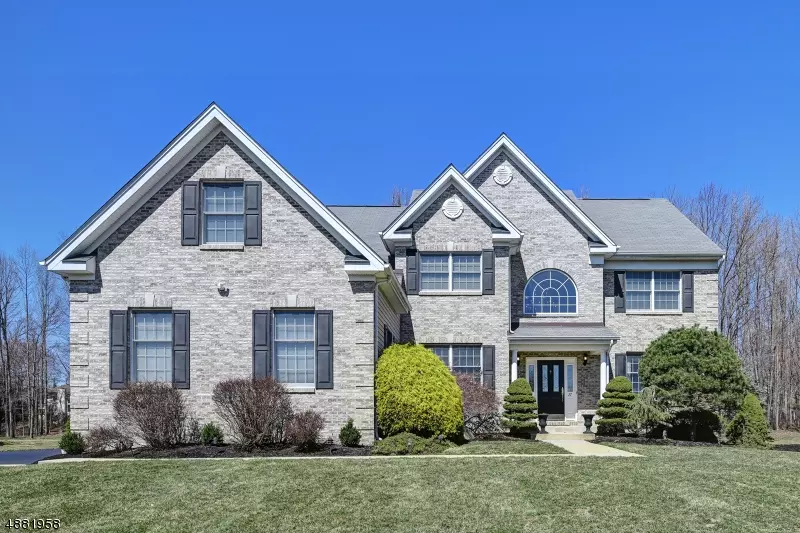 27 COURTSIDE LN, South Brunswick Twp., NJ 08540