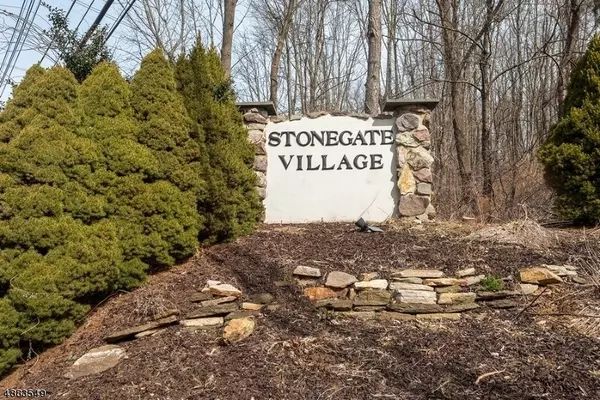 Stanhope Boro, NJ 07874,108 STONEGATE LN