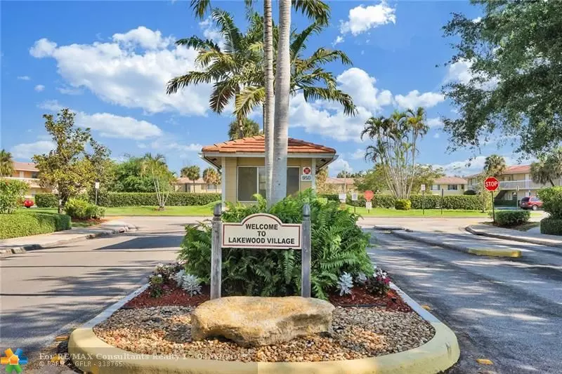 Coral Springs, FL 33071,10064 TWIN LAKES DR  #38-B