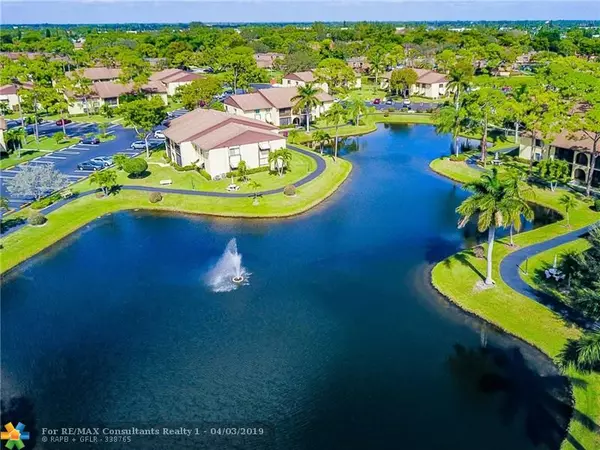 117 Lake Pine Circle  #D-1, Green Acres, FL 33463