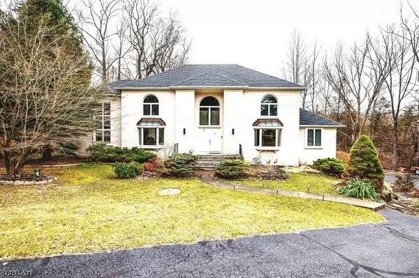 4 FARMBROOK RD, Sparta Twp., NJ 07871