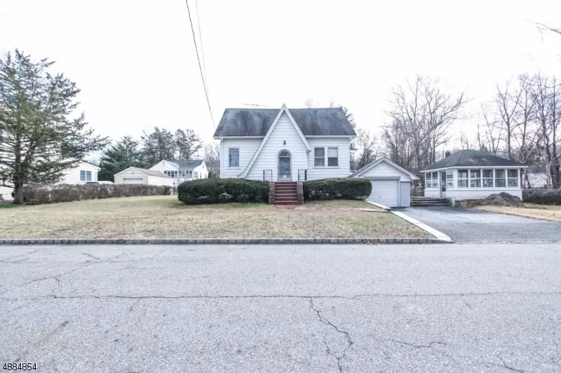 Roseland Boro, NJ 07068,10 4TH AVE