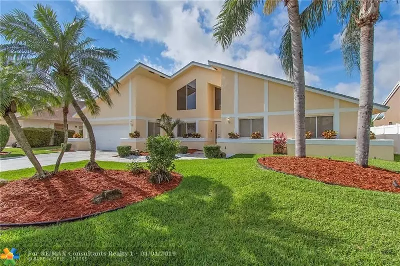 7832 NW 83rd St, Tamarac, FL 33321