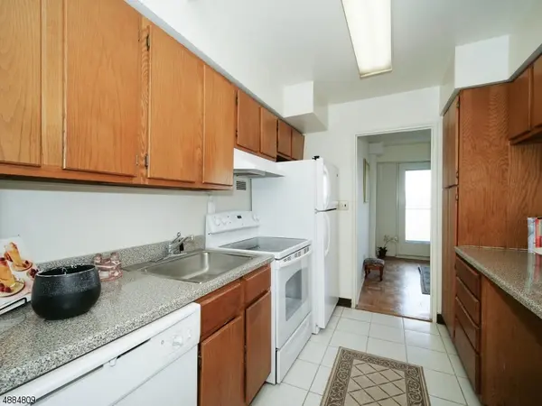 377 S HARRISON ST 8J #8J, East Orange City, NJ 07018