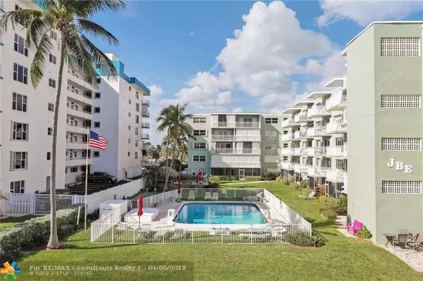 Lauderdale By The Sea, FL 33062,1750 S Ocean Blvd  #203E