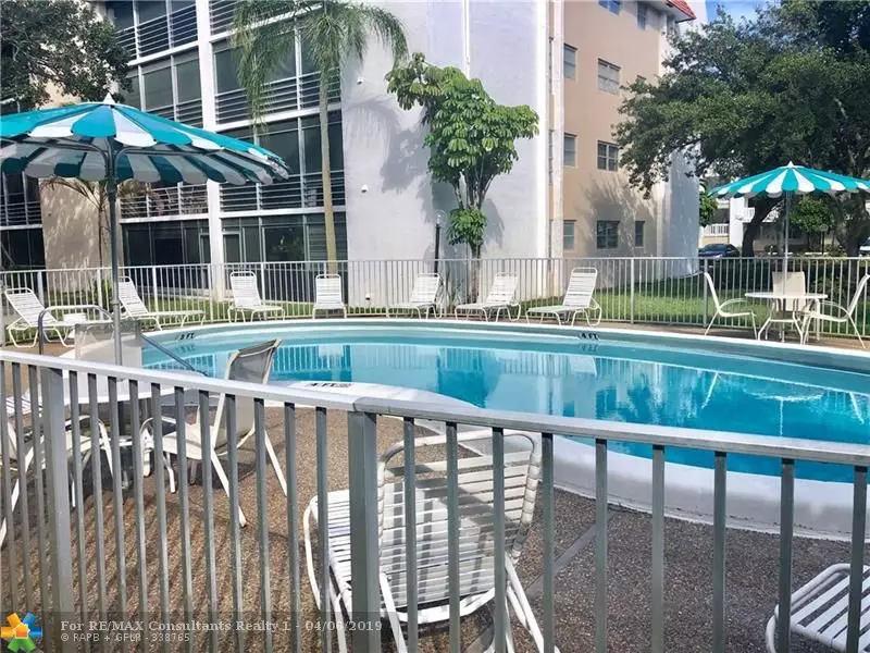 3774 Inverrary Blvd  #102, Lauderhill, FL 33319