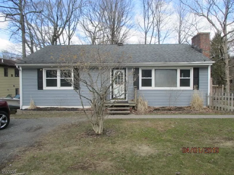 126 BELL AVE, Hopatcong Boro, NJ 07843