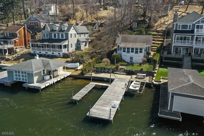 403 LAKESIDE BLVD, Hopatcong Boro, NJ 07843