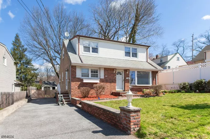 197 HELM AVE, Wood-ridge Boro, NJ 07075