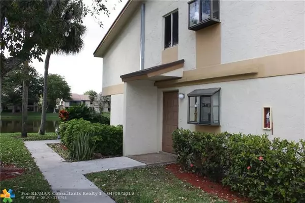 Pompano Beach, FL 33069,113 Gardens Dr  #103