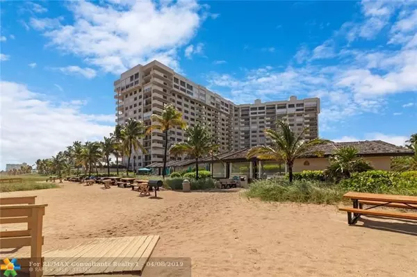 Lauderdale By The Sea, FL 33308,4900 N Ocean Blvd  #808