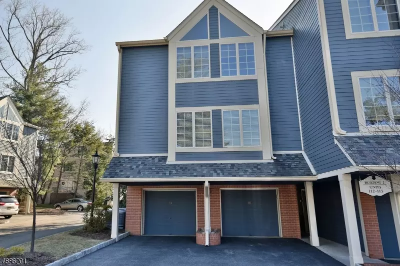 Ramsey Boro, NJ 07446,114 SURREY CT