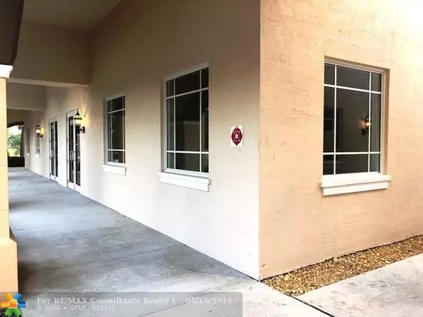 Coral Springs, FL 33065,8896 Royal Palm Blvd