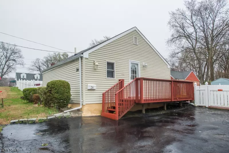 Edison Twp., NJ 08817,26 CLIFTON ST