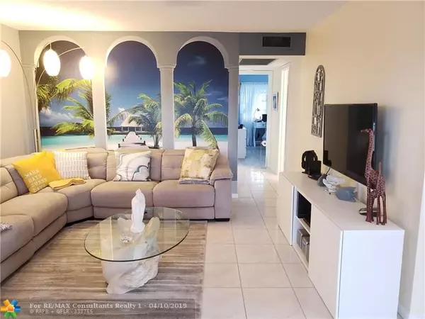 Deerfield Beach, FL 33442,40 Lyndhurst B  #40