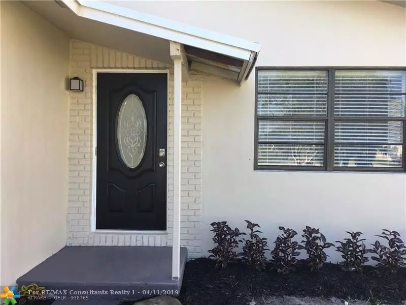 270 NE 34th Ct, Oakland Park, FL 33334