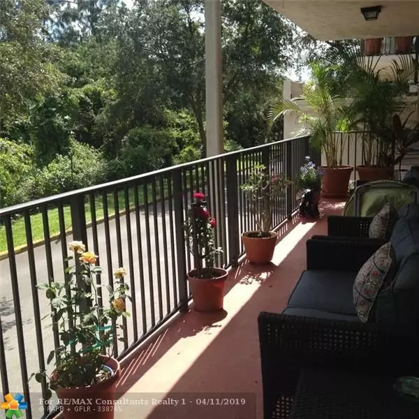 Davie, FL 33314,4715 SW 62nd Ave  #202