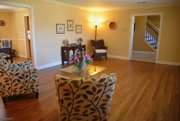 168 CONESTOGA TRL, Sparta Twp., NJ 07871