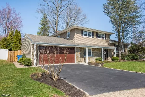 9 IVY CT, Metuchen Boro, NJ 08840