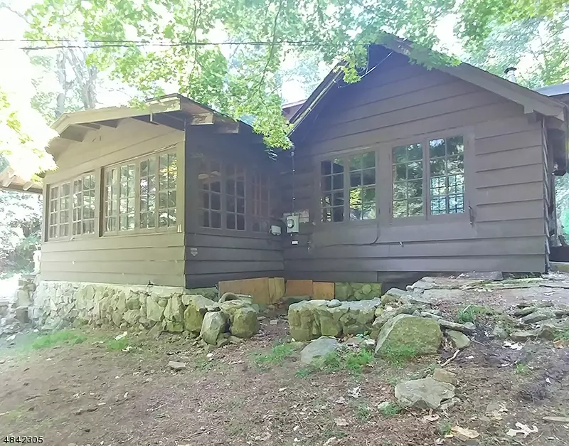 Byram Twp., NJ 07871,89 GLENSIDE TRL