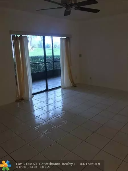 Deerfield Beach, FL 33442,297 Deer Creek Blvd  #1302