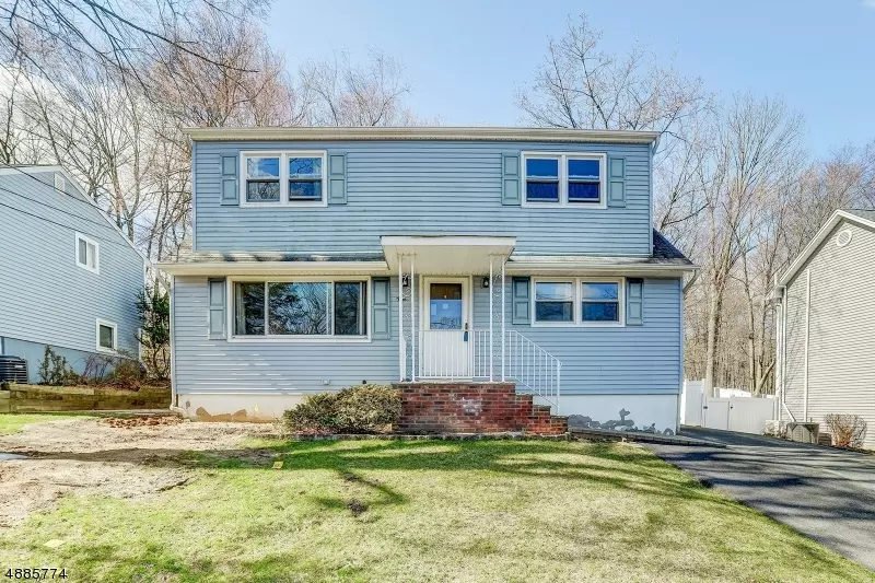 12 ONEIDA AVE, Oakland Boro, NJ 07436
