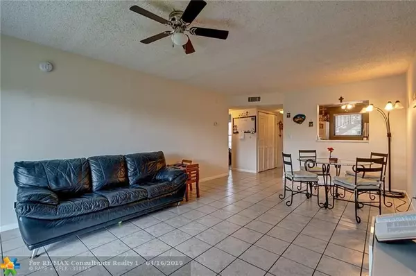 Boca Raton, FL 33428,9467 Boca Cove Cir  #807