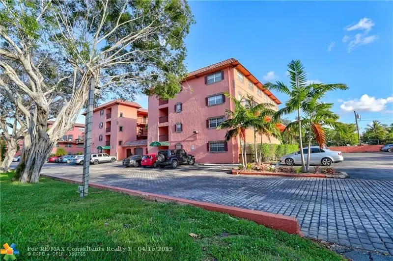 680 Tennis Club Dr  #112, Fort Lauderdale, FL 33311