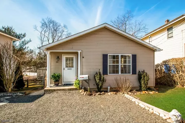 39 CENTER ST, Bernardsville Boro, NJ 07924