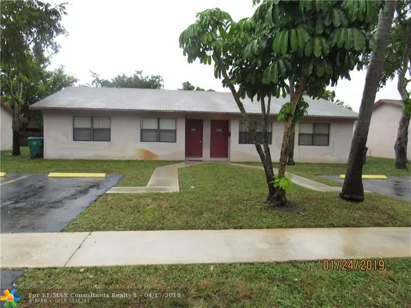 5893 NW 23rd St, Lauderhill, FL 33313