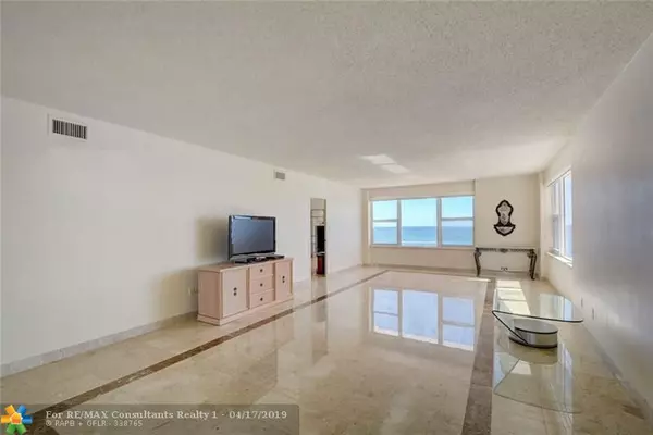 Lauderdale By The Sea, FL 33308,3900 N Ocean Dr  #11G